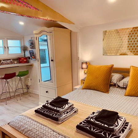 Shine Chalet - Unique & Comfortable Accommodation Redruth Buitenkant foto